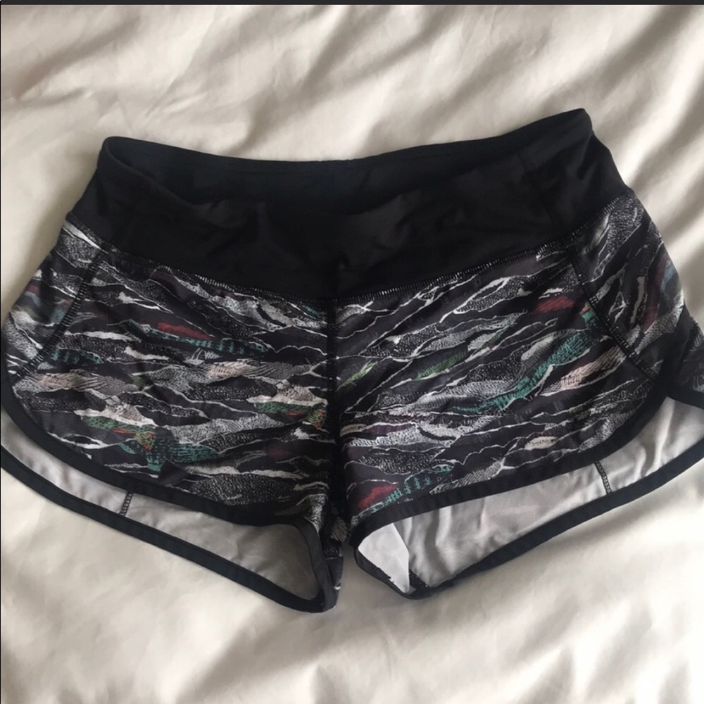 Lululemon Speed Up shorts